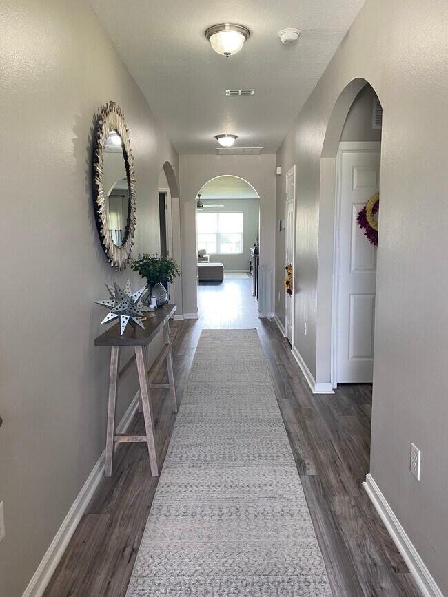 Foto del edificio - 3146 Tidewater Cir