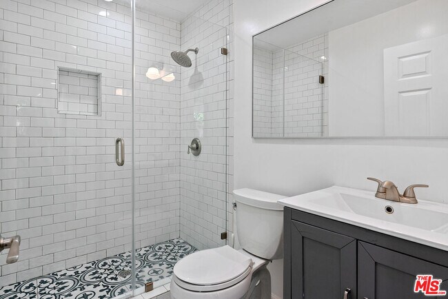 Foto del edificio - 2319 Vineyard Ave