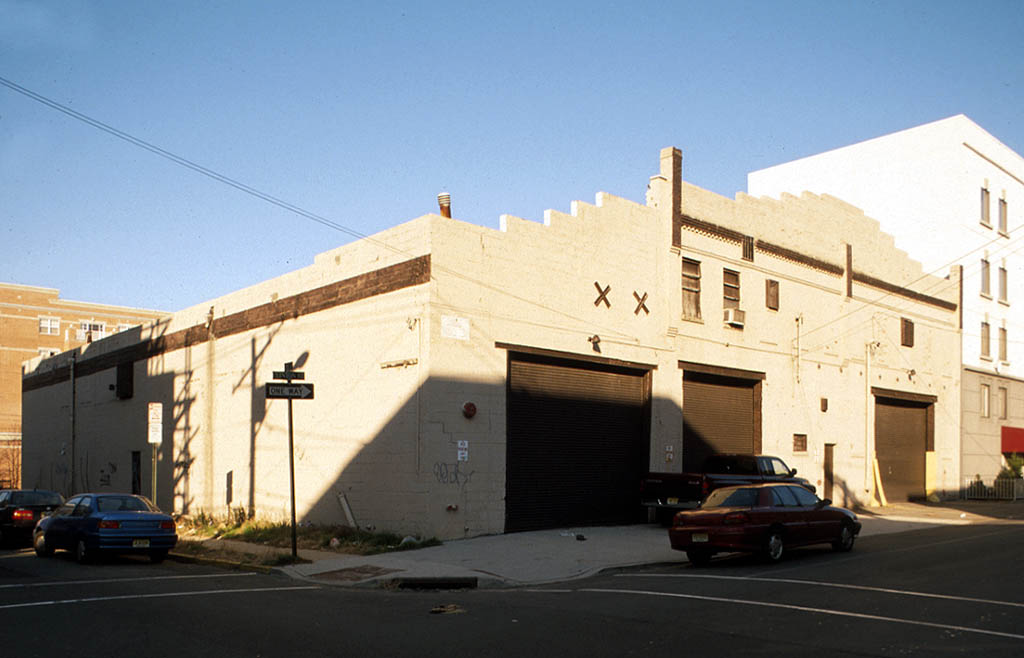 Foto del edificio - 1034 Clinton St