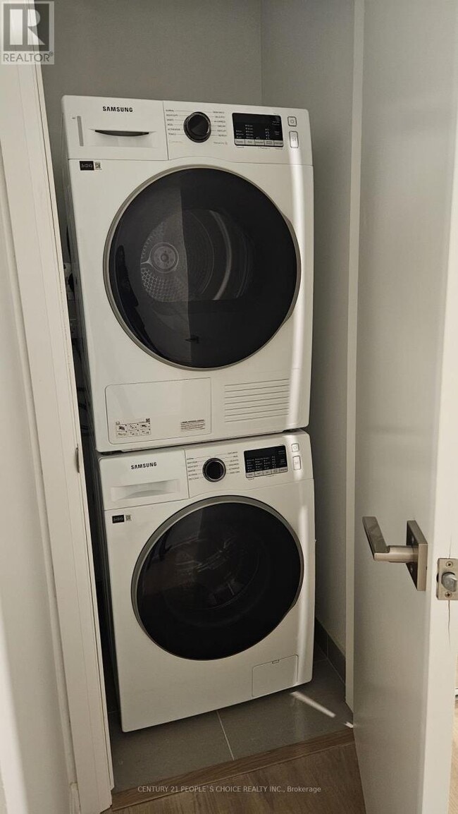 Building Photo - 223 Princess St