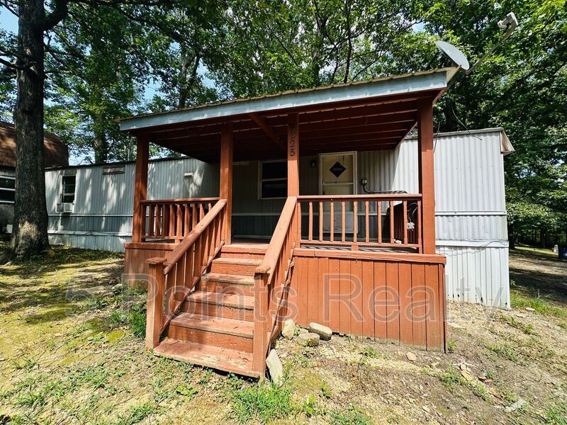Primary Photo - 9325 Beeler Ct