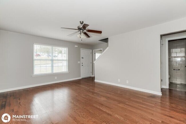Foto del edificio - 101 Lyndhurst Dr, La Vergne, TN 37086