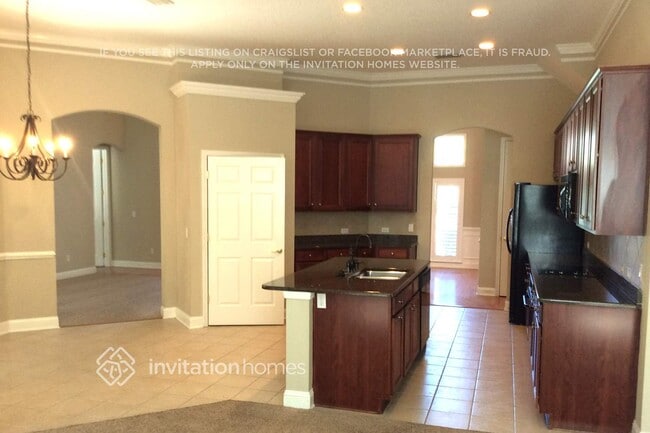 Foto del edificio - 2394 W Clovelly Ln
