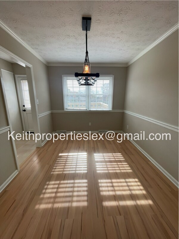 Foto del edificio - 2008 Huckleberry Cir