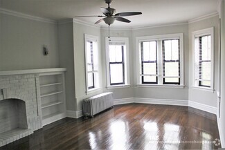 Building Photo - 5156 N Leavitt St