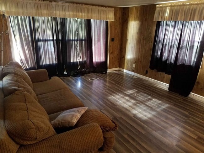 Foto del edificio - 400 E 800 N