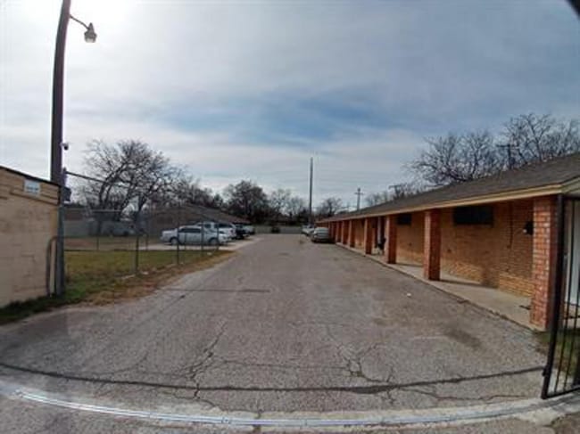 Building Photo - 500 W Rancier Ave