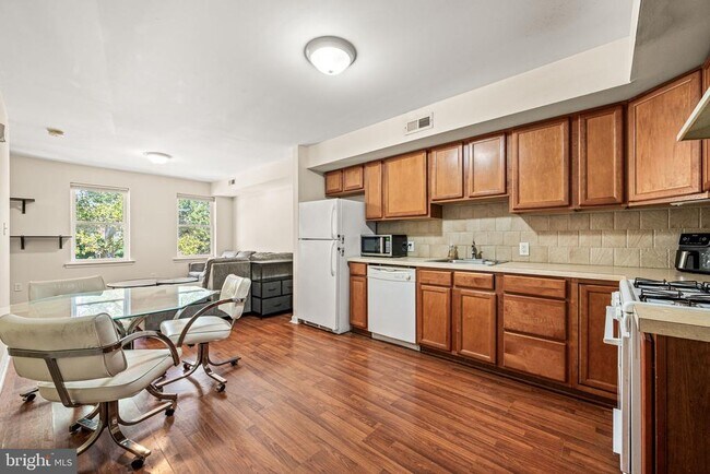 Foto del edificio - 1240 S 45th St