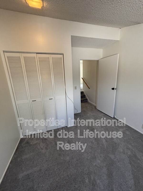 Foto del edificio - 95-625-625 Nawenewene Cir