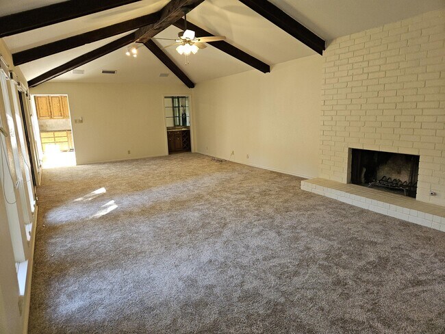 Foto del edificio - 5113 Ashdown Pl