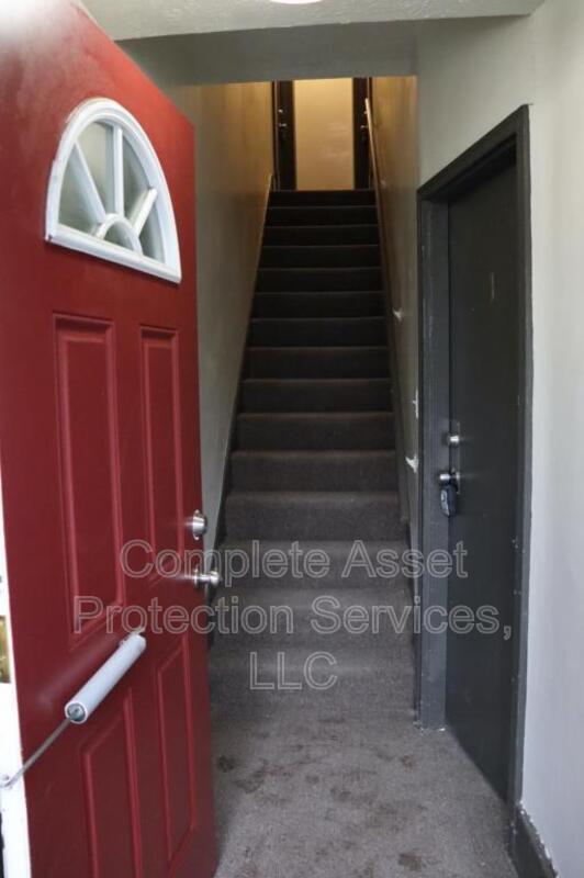 Building Photo - 605 Linwood Ave