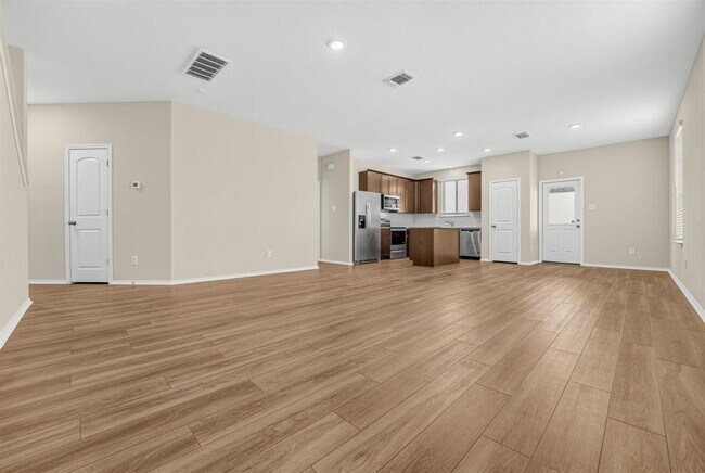Foto del edificio - 400 Bedford Falls Ln
