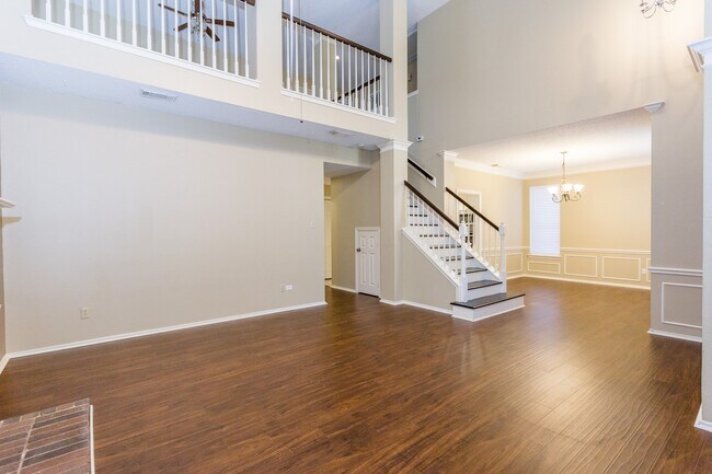 Foto del edificio - 6926 Shady Ln