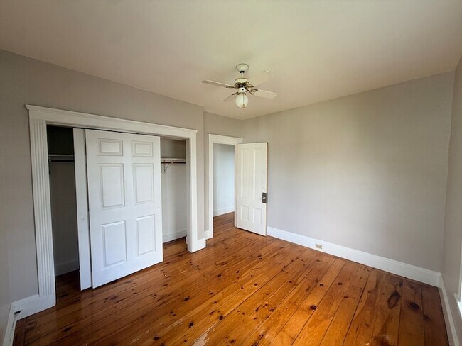 Foto del edificio - 54 Highland St