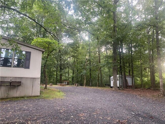 Building Photo - 3250 Hurt Bridge Rd