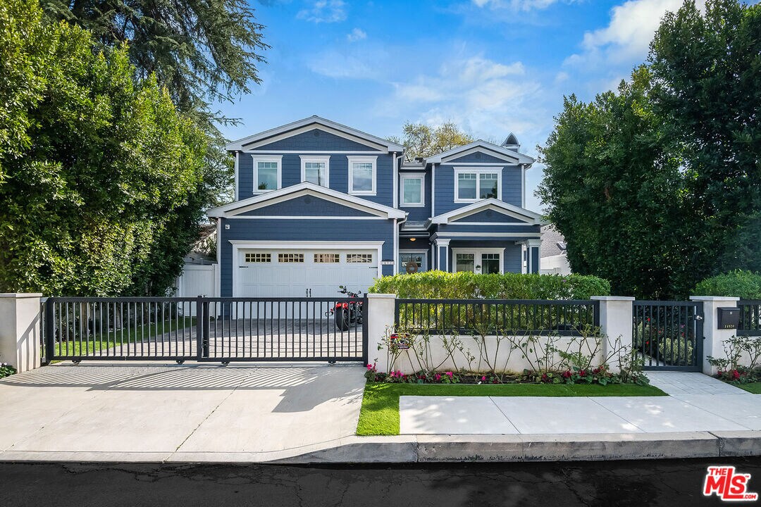 Foto principal - 14920 Addison St