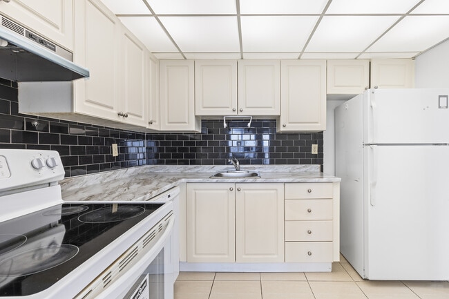 Photo du bâtiment - 115 Hillcrest Ave