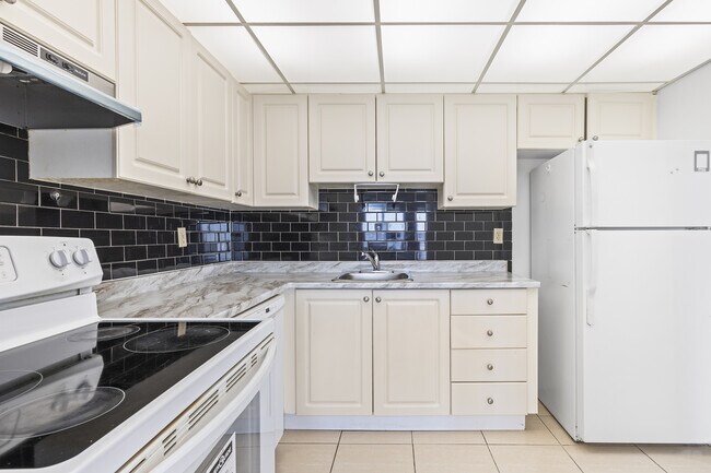 Photo du bâtiment - 115 Hillcrest Ave