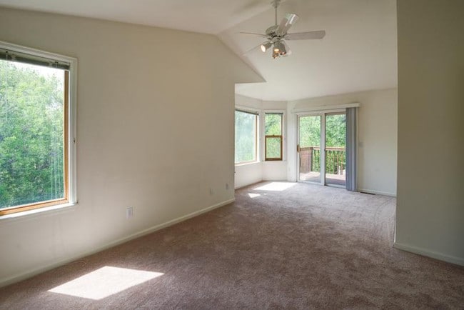 Building Photo - 5882 Orchard Creek Ln