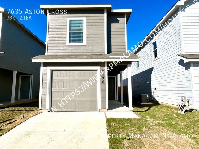 Building Photo - AVAILABLE NOW! 2-Story 3 Bedroom / 2.5 Bat...