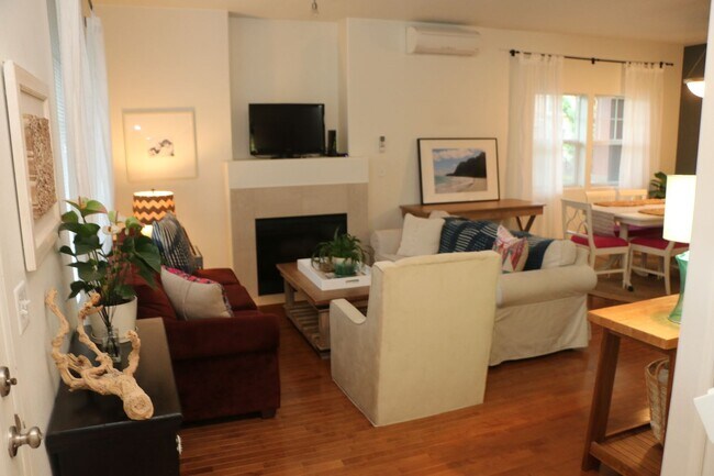 Foto del edificio - 700 NW Falling Waters Ln