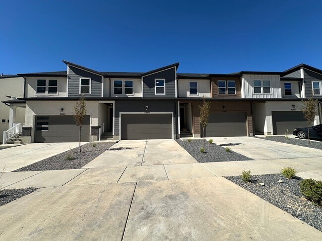 Foto del edificio - 5260 Acacia Dr