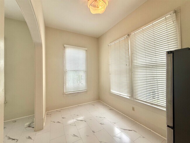 Foto del edificio - 1427 Church St