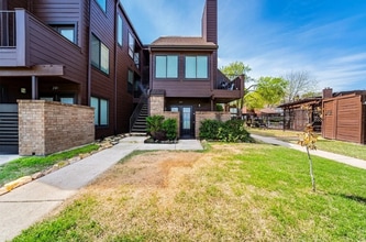 Building Photo - 1704 Baird Farm Cir