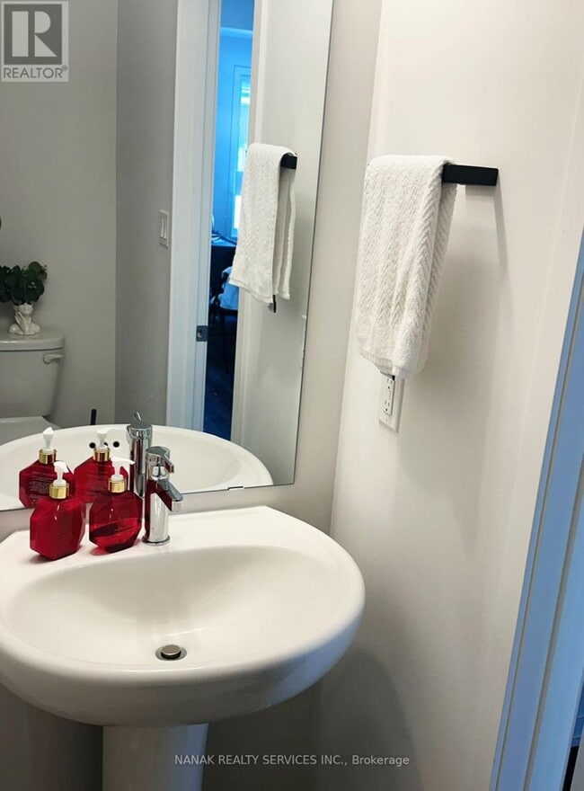 Building Photo - 5 William Jackson Wy