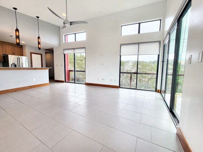 Foto del edificio - 325 Southwind Rd