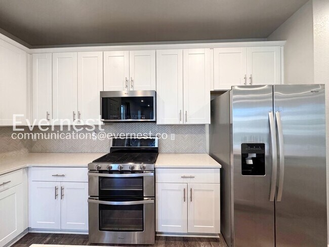 Foto del edificio - 5127 Buckwheat Rd