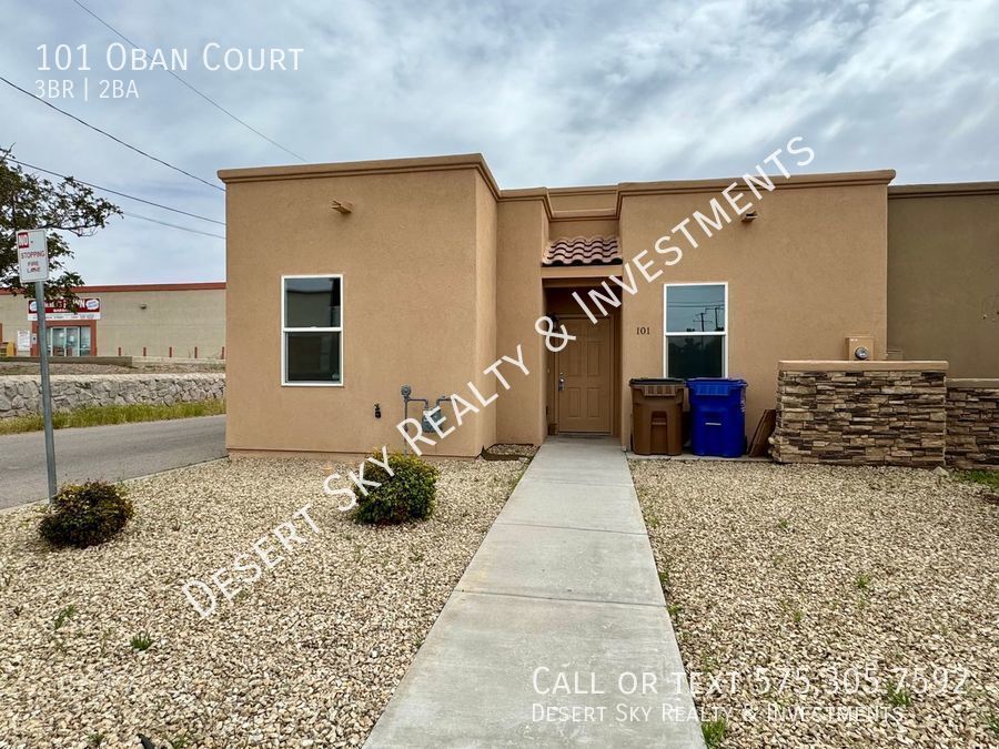 Primary Photo - 3 Bedroom 2 Bathroom Townhome