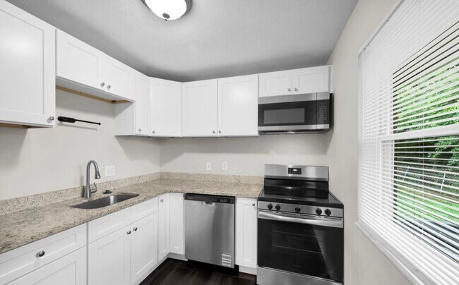 Building Photo - 10203 Storm Dr