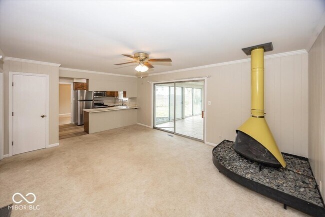 Foto del edificio - 130 Carmel View Dr