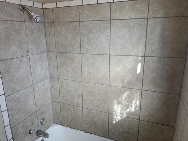 Building Photo - 1322 E Cherokee Ave