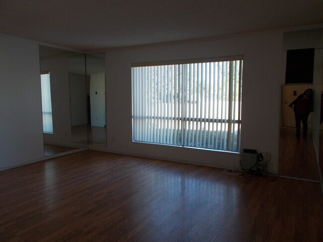 Foto del edificio - 5585 E Pacific Coast Hwy
