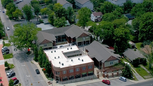 Building Photo - Hillside Crossing