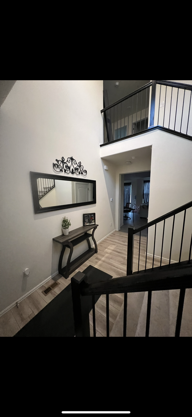 Foto del edificio - 9444 Pitkin St