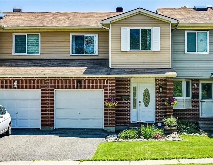 Primary Photo - 6888 Bilberry Dr