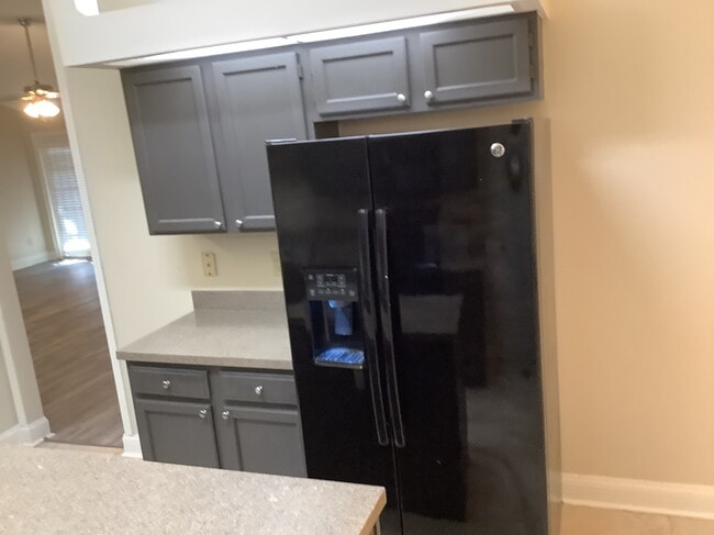 Building Photo - 240 Honeysuckle Way