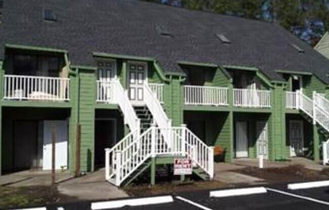 Building Photo - NEWLY RENOVATED 1 bed/1 bath MURRELLS INLE...
