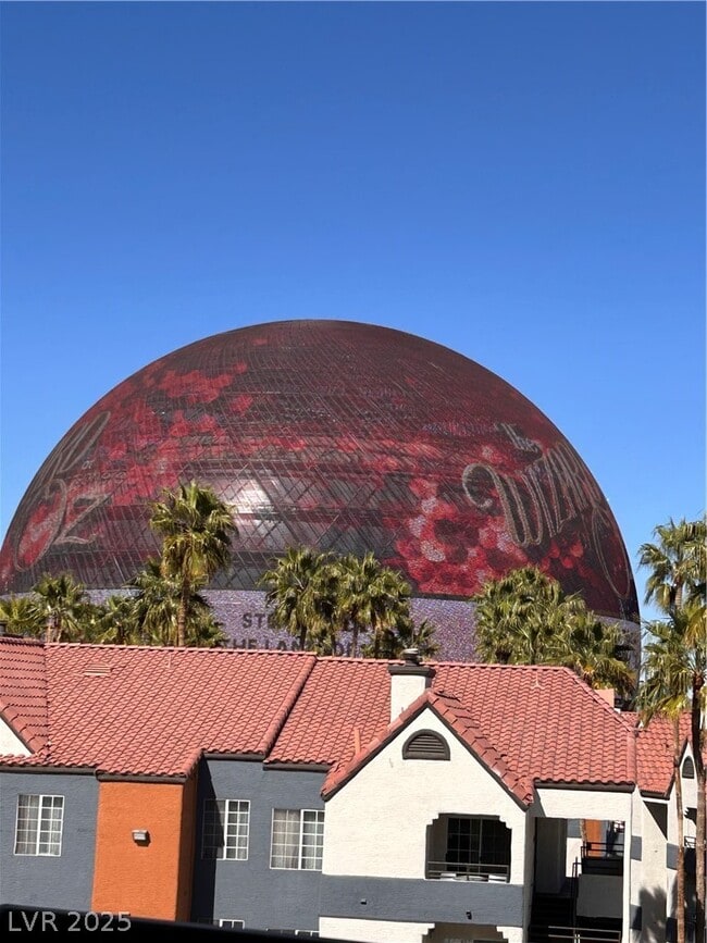 Building Photo - 210 E Flamingo Rd