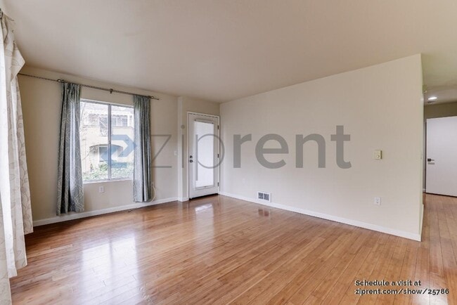 Foto del edificio - 821 Printempo Pl