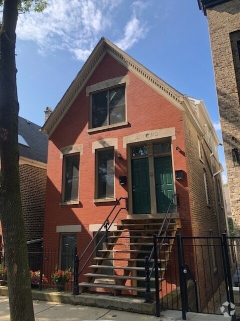 Building Photo - 1744 N Honore St