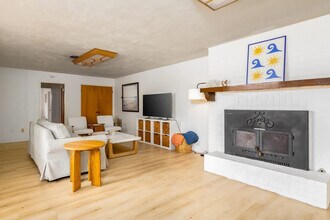 Building Photo - 4000 Highland Dr