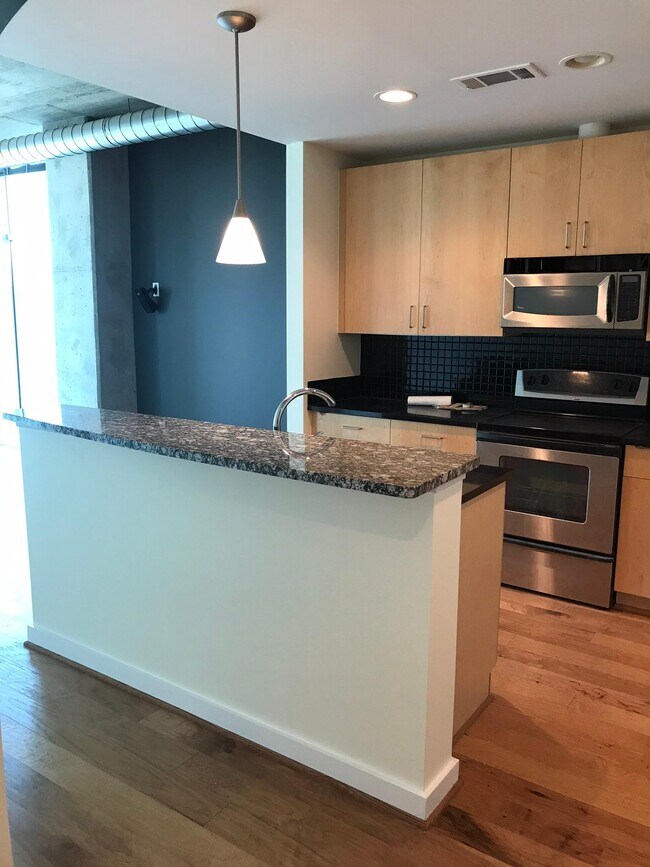 Foto del edificio - 250 Pharr Rd NE