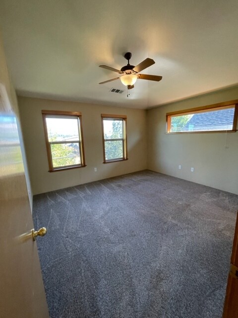 Building Photo - 326 Talent Ave
