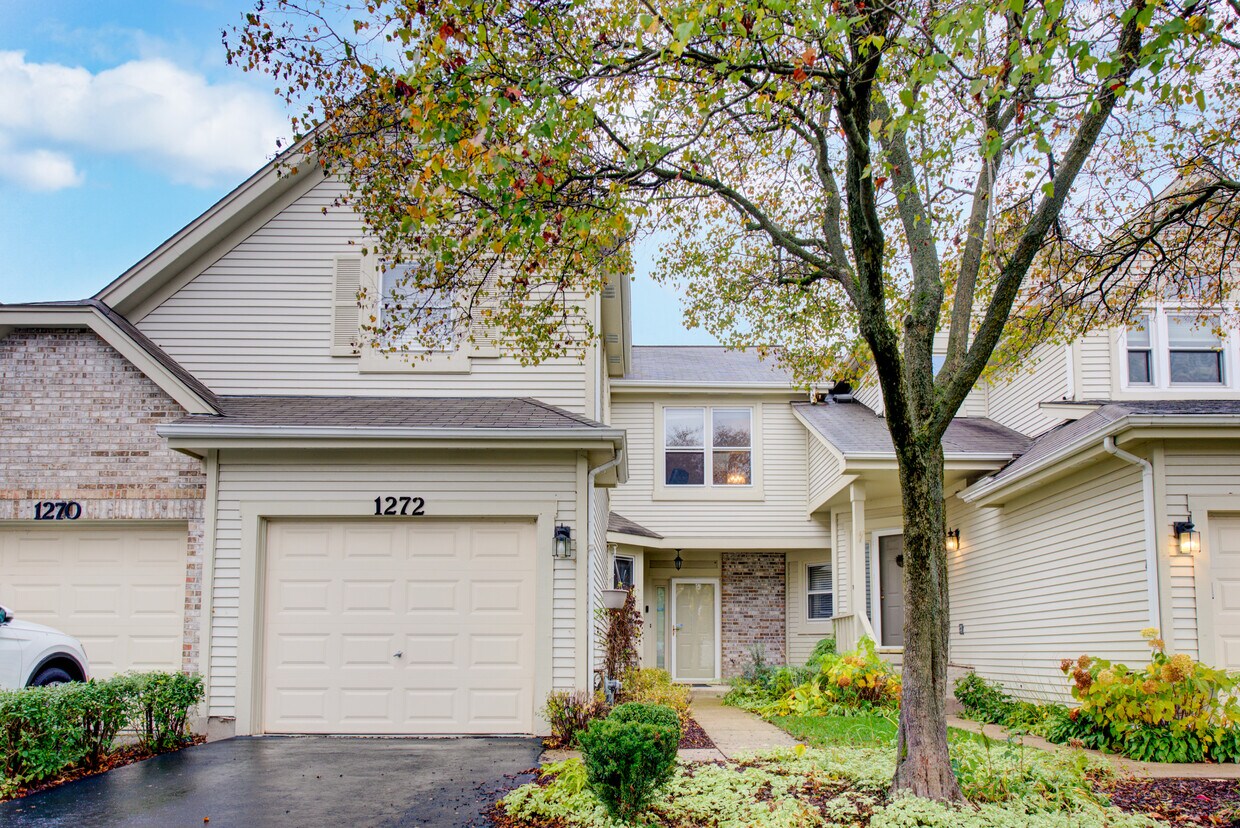 1272 Rhodes Ln, Naperville, IL 60540 Townhouse for Rent in Naperville