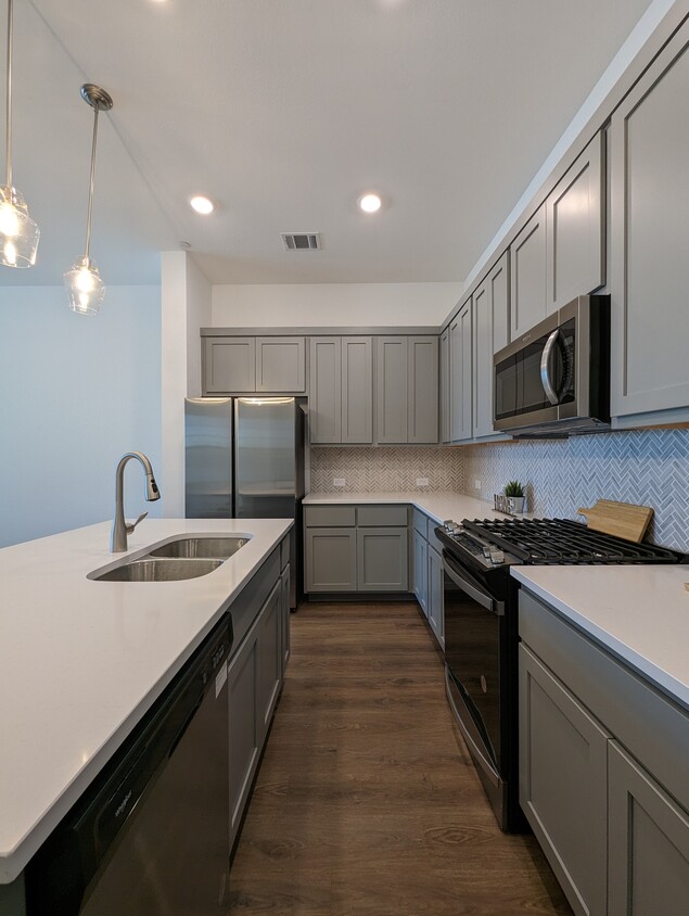 Kitchen with lots of counter spaces and cabinets - 2257 Adena Springs Dr