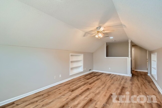 Building Photo - 120 Allen Oaks Way